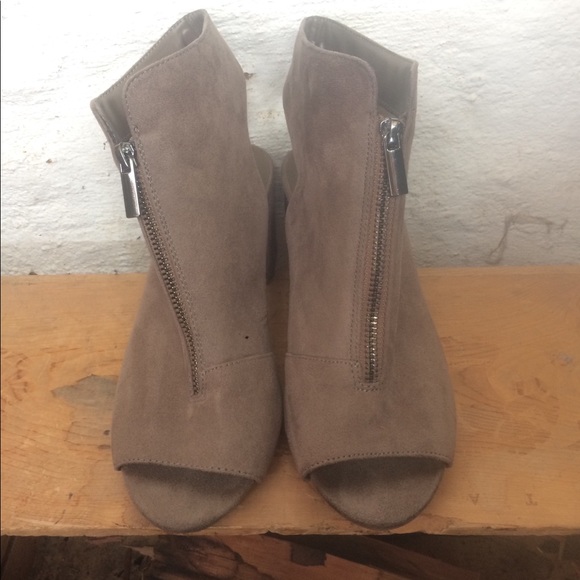 Coconuts tan zipped sling back open toe bootie 8.5 - Picture 3 of 7